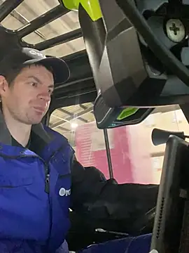 Snapshot of Ricoleckt chatting on January 2025 03:17:02 PM Ricoleckt online show from January 2025 03:17:02 PM