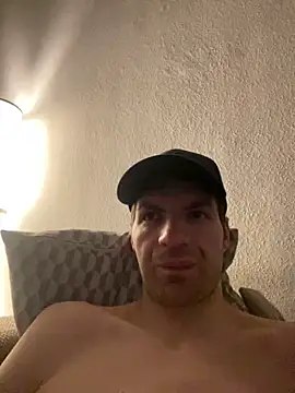 Snapshot of Ricoleckt chatting on January 2025 01:08:01 AM Ricoleckt online show from January 2025 01:08:01 AM