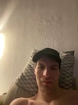 Snapshot of Ricoleckt chatting on January 2025 10:06:02 PM Ricoleckt online show from January 2025 10:06:02 PM