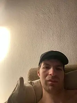 Snapshot of Ricoleckt chatting on February 2025 11:58:02 PM Ricoleckt online show from February 2025 11:58:02 PM