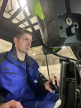 Snapshot of Ricoleckt chatting on February 2025 10:05:01 AM Ricoleckt online show from February 2025 10:05:01 AM