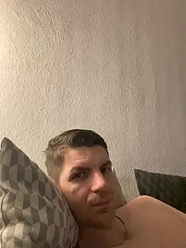 Snapshot of Ricoleckt chatting on February 2025 11:37:01 PM Ricoleckt online show from February 2025 11:37:01 PM