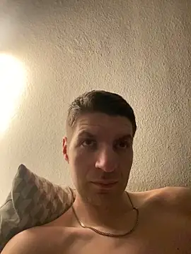 Snapshot of Ricoleckt chatting on February 2025 10:17:02 PM Ricoleckt online show from February 2025 10:17:02 PM