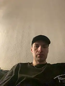 Snapshot of Ricoleckt chatting on March 2025 08:42:02 PM Ricoleckt online show from March 2025 08:42:02 PM