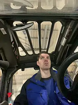 Snapshot of Ricoleckt chatting on March 2025 03:31:01 PM Ricoleckt online show from March 2025 03:31:01 PM