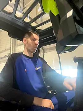 Snapshot of Ricoleckt chatting on September 2025 03:12:02 PM Ricoleckt online show from September 2025 03:12:02 PM