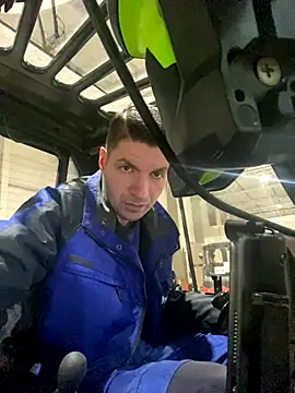 Snapshot of Ricoleckt chatting on October 2025 05:46:01 PM Ricoleckt online show from October 2025 05:46:01 PM