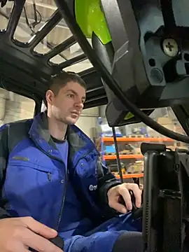 Snapshot of Ricoleckt chatting on October 2025 05:42:01 PM Ricoleckt online show from October 2025 05:42:01 PM