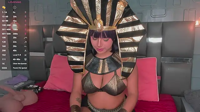 PittAndLunaa online show from February 2025 01:17:02 PM