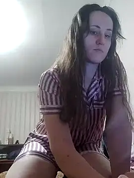 emeli moon online show from January 2025 06:06:01 PM