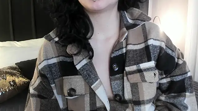 Adeelinee online show from March 2025 07:53:01 PM