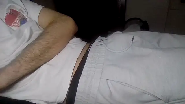 VersGuy24 online show from March 2026 03:38:01 PM