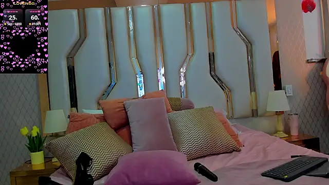 Victoriarouss- online show from February 2026 10:28:02 PM