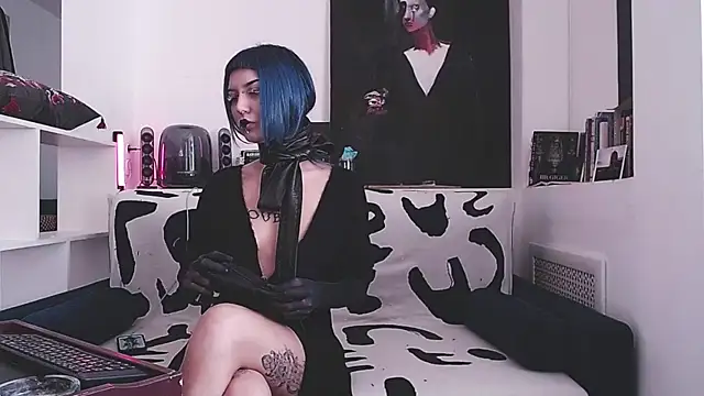 Snapshot of god_x_girl chatting on March 2025 10:06:02 AM god x girl online show from March 2025 10:06:02 AM