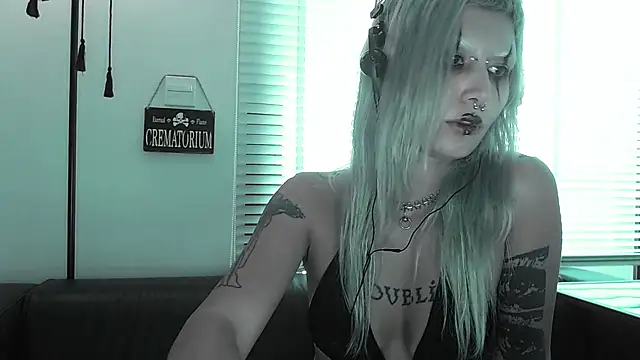 Snapshot of god_x_girl chatting on May 2026 11:12:03 PM god x girl online show from May 2026 11:12:03 PM