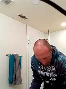 El Gizmo online show from February 2025 09:58:02 AM