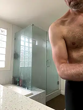 El Gizmo online show from November 2025 05:34:02 PM