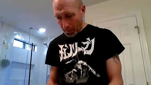 Snapshot of El_Gizmo chatting on March 2026 05:42:02 PM El Gizmo online show from March 2026 05:42:02 PM