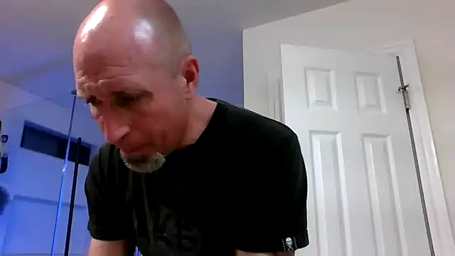 Snapshot of El_Gizmo chatting on March 2026 09:38:01 AM El Gizmo online show from March 2026 09:38:01 AM