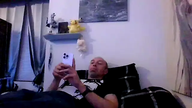 Snapshot of El_Gizmo chatting on March 2026 07:09:02 AM El Gizmo online show from March 2026 07:09:02 AM