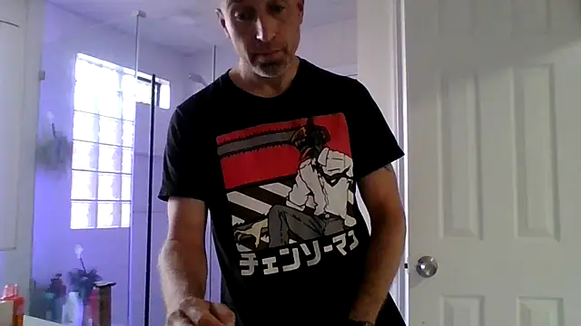 Snapshot of El_Gizmo chatting on April 2026 06:13:02 PM El Gizmo online show from April 2026 06:13:02 PM