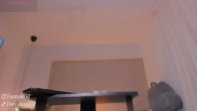 hanna lee02 online show from February 2026 12:14:01 PM