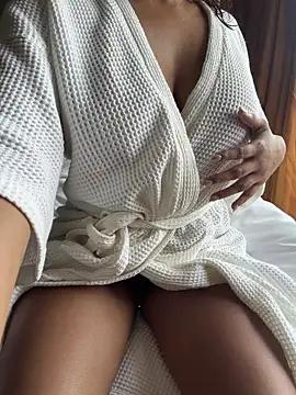 YourThirstySlut online show from April 2026 07:02:01 AM