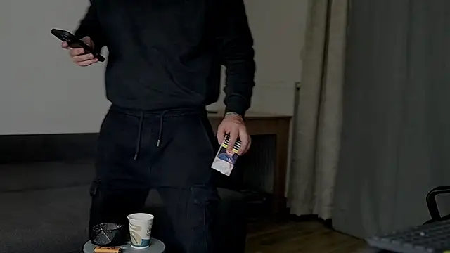 juliusmasters online show from September 2025 05:40:02 PM