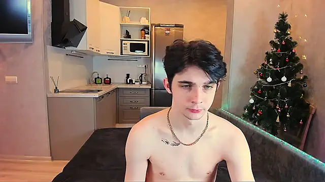 Aaron Boom online show from January 2025 08:42:01 AM