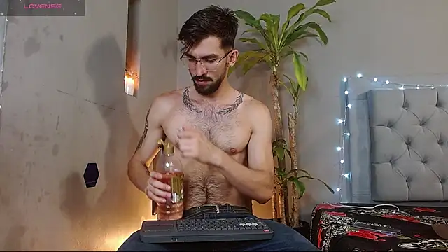 Mr WhiteCock online show from March 2025 12:33:02 AM