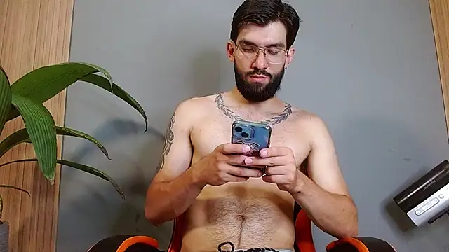 Mr WhiteCock online show from September 2025 05:57:02 PM