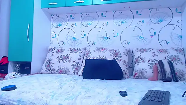 Snapshot of demiemorre chatting on October 2025 02:55:02 AM demiemorre online show from October 2025 02:55:02 AM