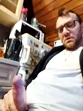 tomee83 online show from January 2026 06:38:01 AM