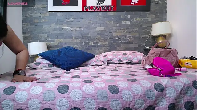 dayadubey  online show from April 2026 11:35:01 AM