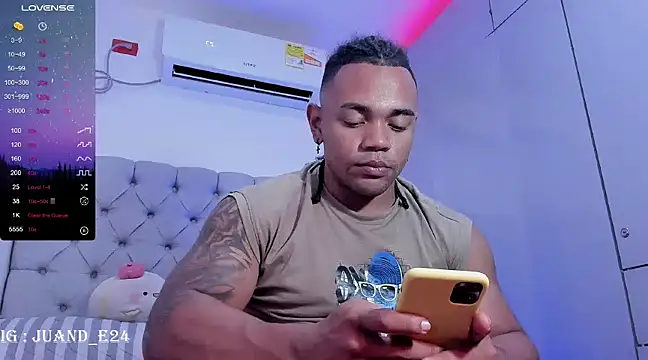 Snapshot of juande_24 chatting on February 2025 04:28:02 AM juande 24 online show from February 2025 04:28:02 AM