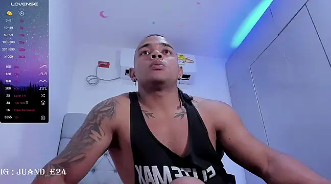 Snapshot of juande_24 chatting on March 2025 04:04:01 AM juande 24 online show from March 2025 04:04:01 AM