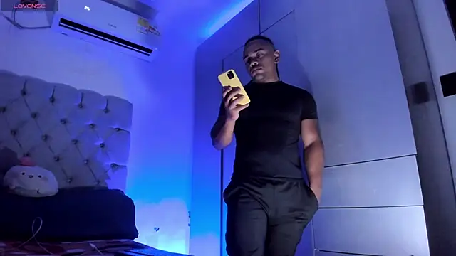 Snapshot of juande_24 chatting on October 2025 05:43:02 AM juande 24 online show from October 2025 05:43:02 AM