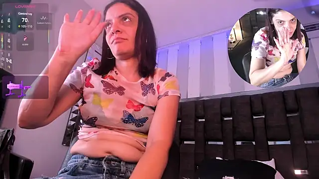 KatteMoss online show from November 2025 08:30:01 PM