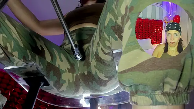 Snapshot of KatteMoss chatting on February 2026 08:35:01 PM KatteMoss online show from February 2026 08:35:01 PM