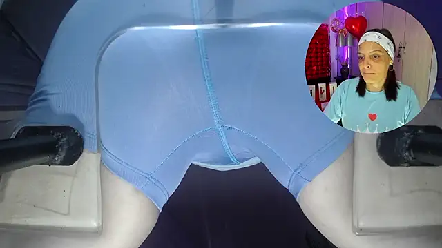 Snapshot of KatteMoss chatting on February 2026 08:47:01 PM KatteMoss online show from February 2026 08:47:01 PM