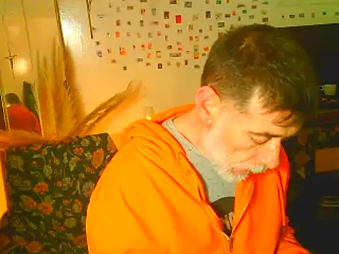 Snapshot of DaddyQuimHot chatting on December 2024 04:56:01 AM DaddyQuimHot online show from December 2024 04:56:01 AM