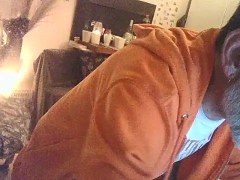 Snapshot of DaddyQuimHot chatting on December 2024 06:57:02 AM DaddyQuimHot online show from December 2024 06:57:02 AM