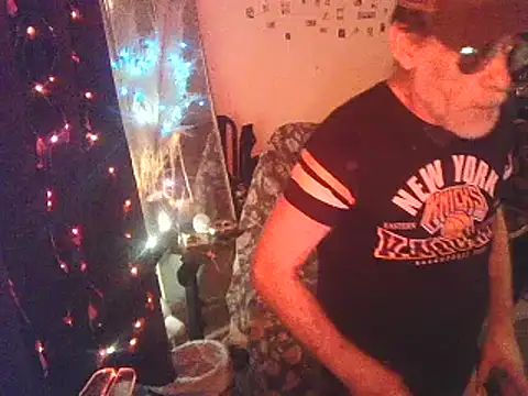 Snapshot of DaddyQuimHot chatting on March 2025 03:24:01 AM DaddyQuimHot online show from March 2025 03:24:01 AM