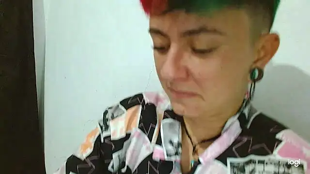 tomboyblue online show from February 2025 07:31:01 AM