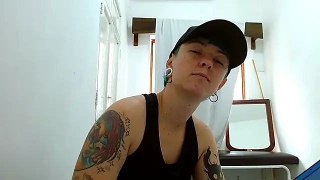 Snapshot of tomboyblue chatting on February 2026 02:24:02 PM tomboyblue online show from February 2026 02:24:02 PM