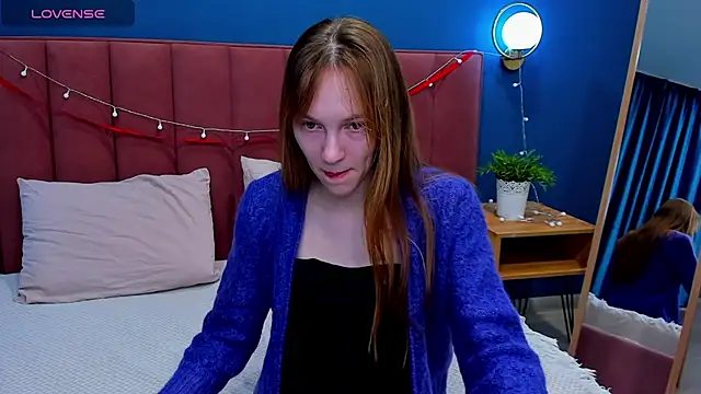 Snapshot of VanillaKelly chatting on February 2025 12:38:02 AM VanillaKelly online show from February 2025 12:38:02 AM