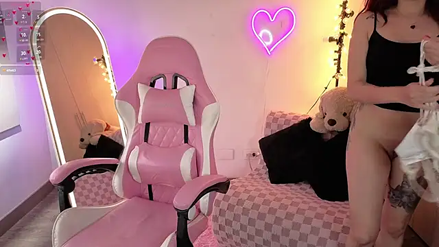 violet ch online show from February 2026 06:26:02 PM