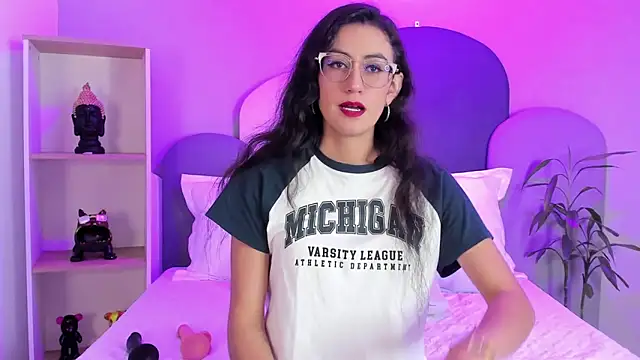 SophieGomez22 online show from February 2026 11:26:01 AM