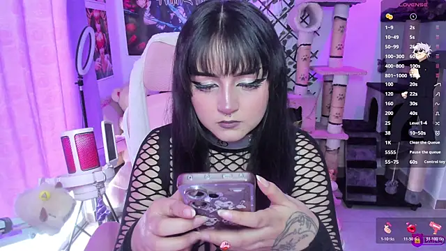 MaddyFooxx online show from July 2026 10:45:01 PM