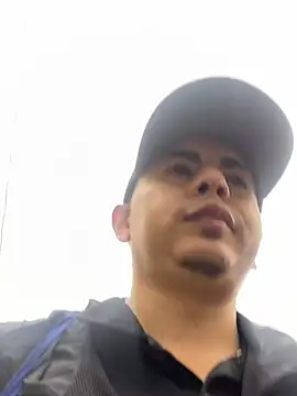 DanielGomez9 online show from February 2025 10:10:02 PM